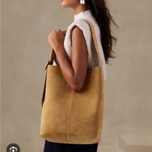Banana republic Vida suede bag in chestnut caramel. NWT in bag.
